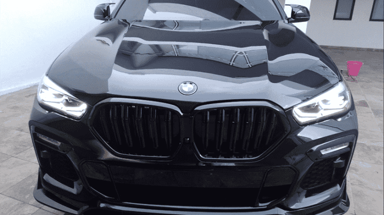 2022 BMW X6M
